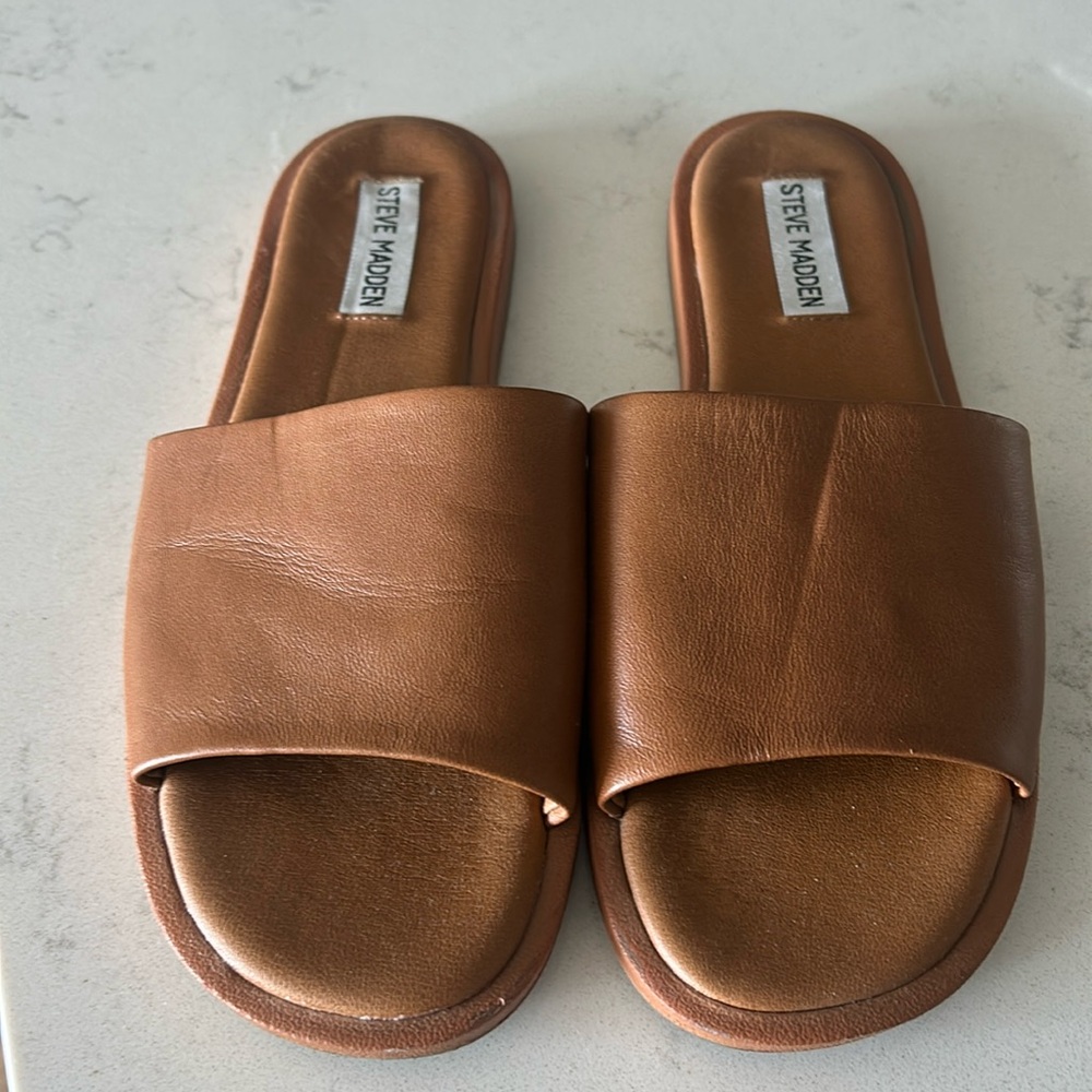 Steve Madden leather slides